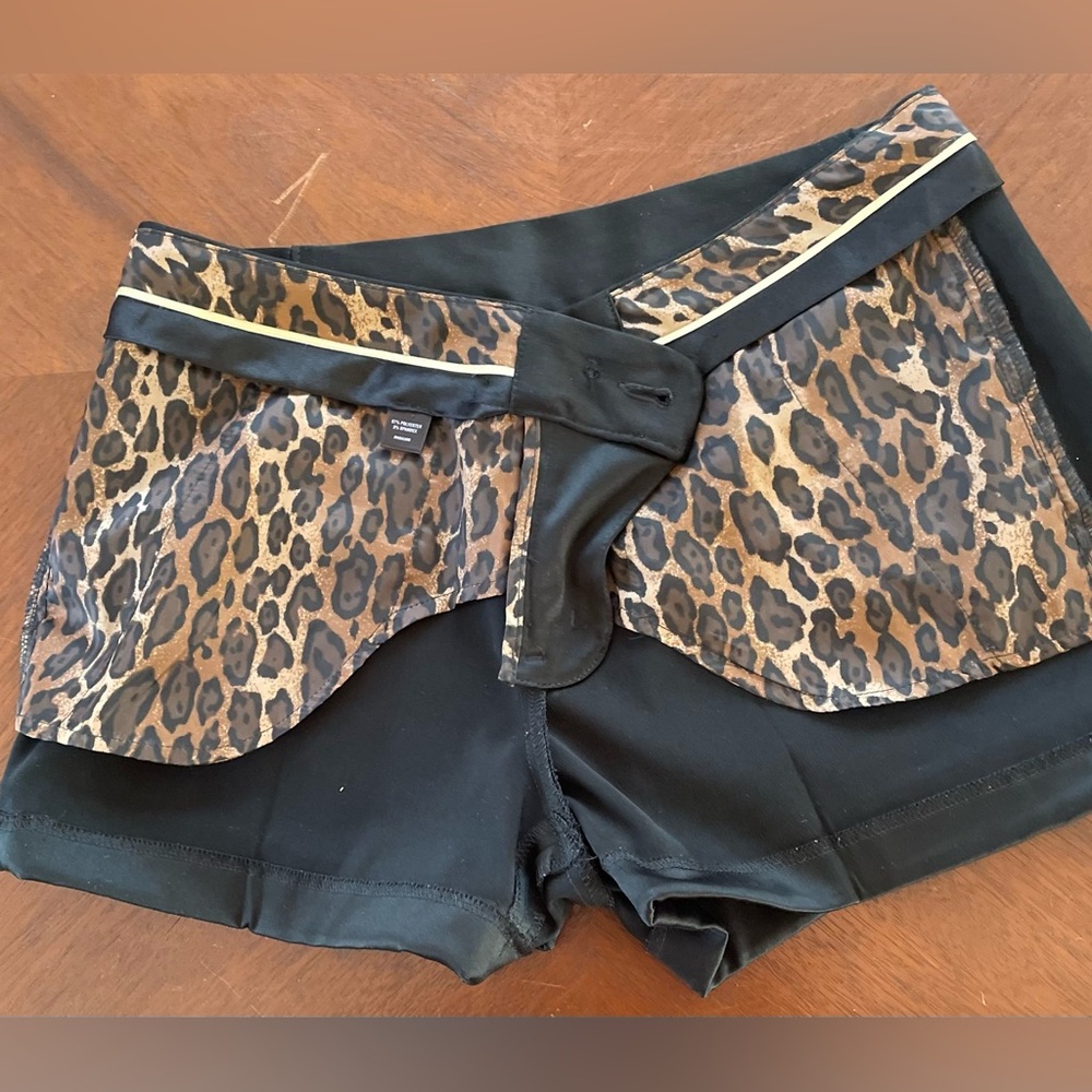 Y2K ERA EXPRESS BLACK SATIN SHORTS WITH HORSE-BIT GOLD DETAILS - SIZE 4 - Picture 6 of 9
